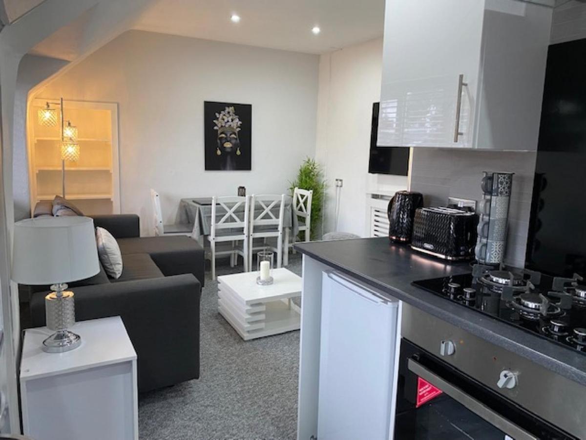 Denny Street Apartment อินเวอร์เนส ภายนอก รูปภาพ